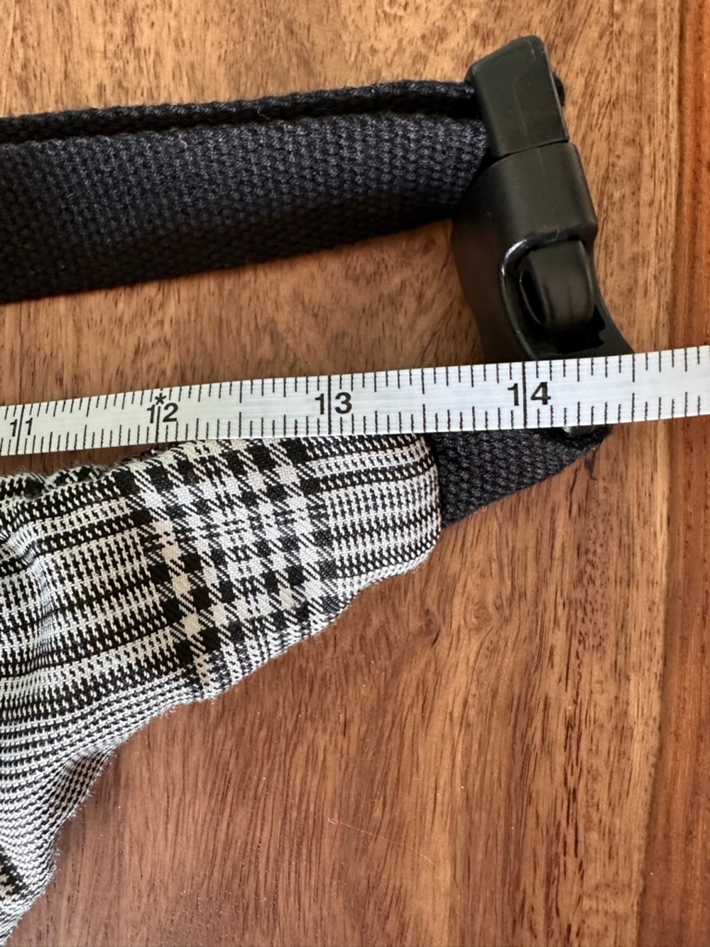Fanny pack belt bag black & white plaid Stripes Waist Bag NWOT zipper Forever 21 - Picture 9 of 17